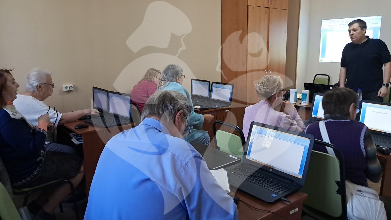 Обучение компьютерной грамотности людей старшего возраста. «Азбука интернета»
