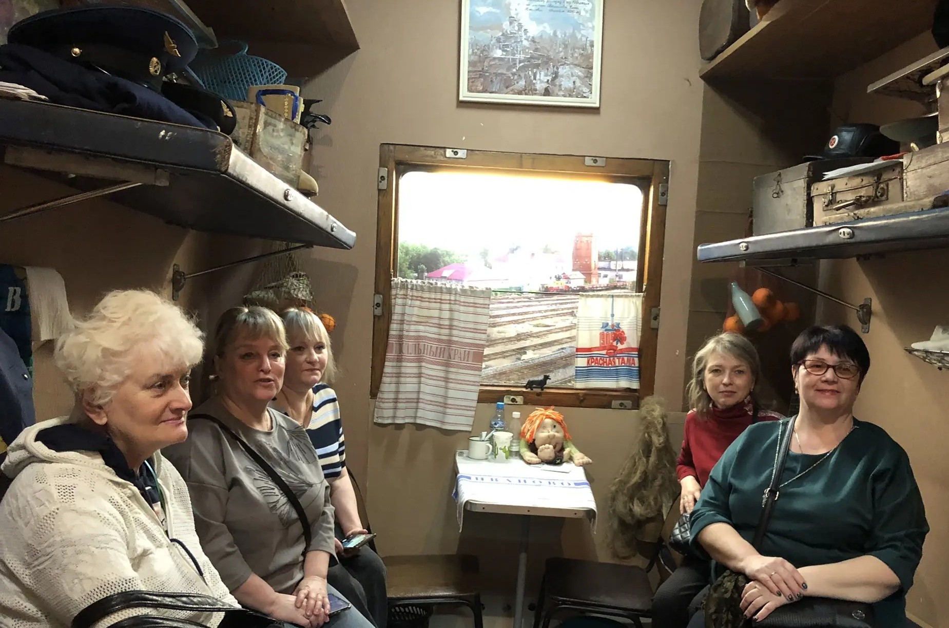 Экскурсия в музей Ивановского железнодорожного колледжа, в рамках проведения Областного отборочного чемпионата по компьютерному многоборью среди пенсионеров