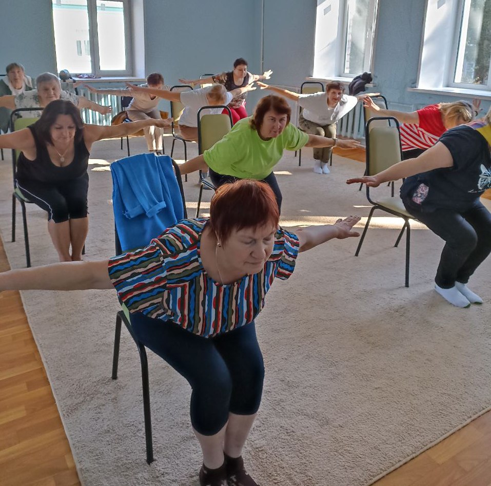 Школа долголетия. Суставная гимнастика для пожилых людей — польза и особенности