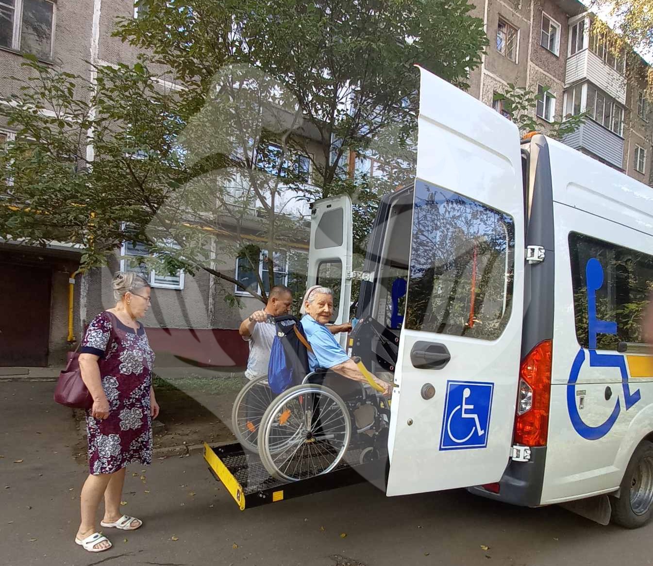 Служба «Социальное такси»
