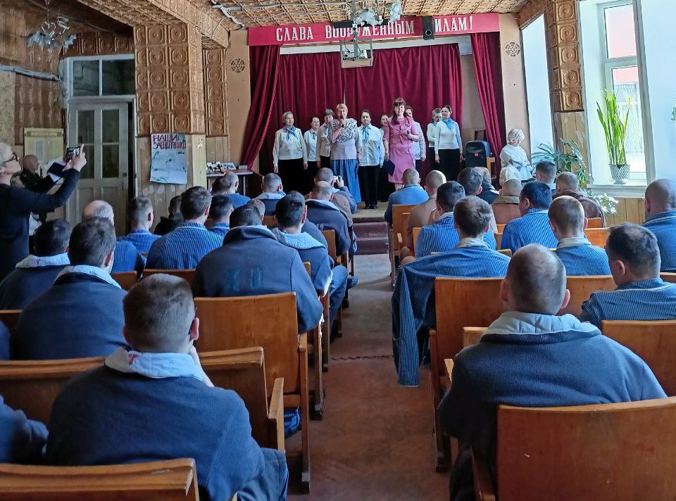 Праздничная программа «О подвигах, о славе, о любви»,  посвященная Дню защитников Отечества