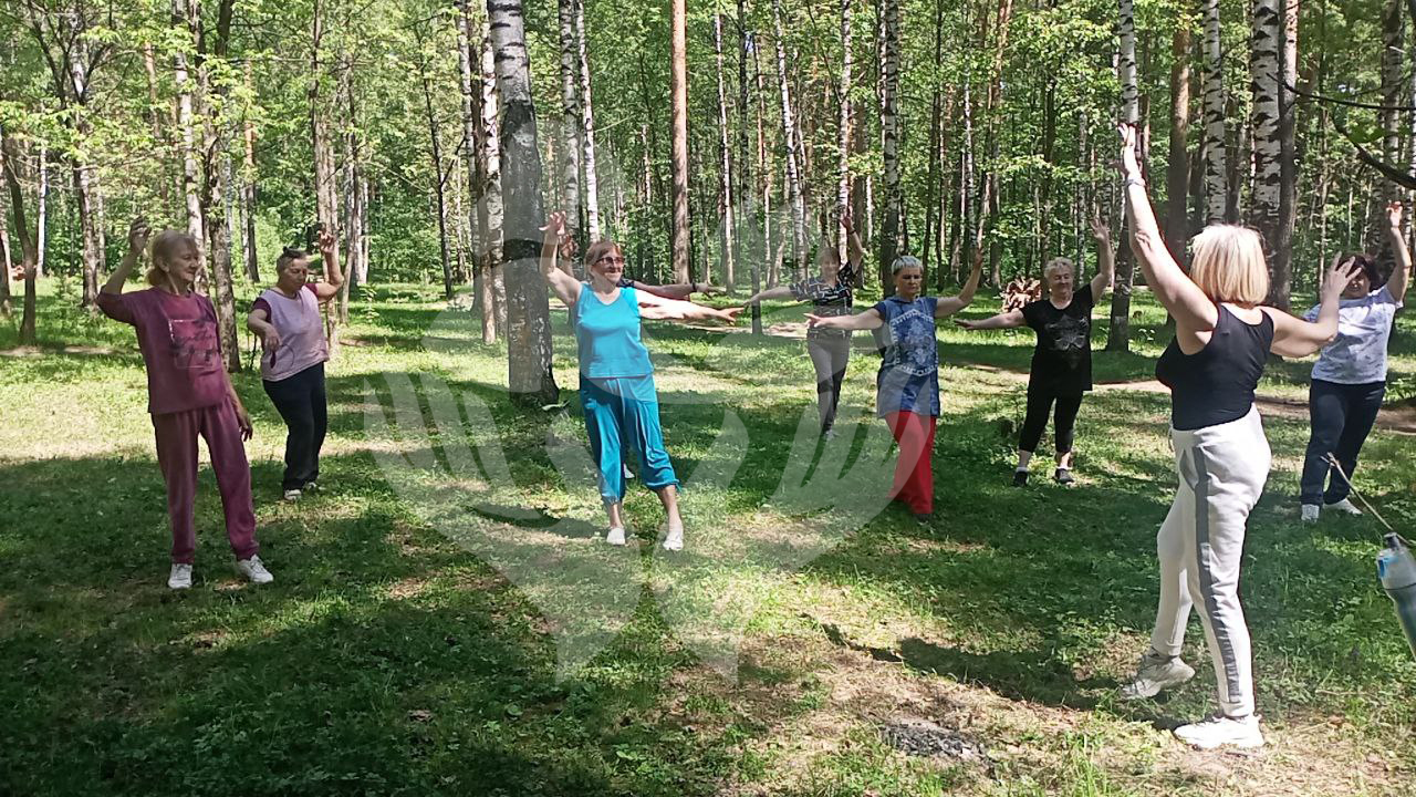 Школа долголетия. Занятия физкультурно-оздоровительной и дыхательной гимнастикой