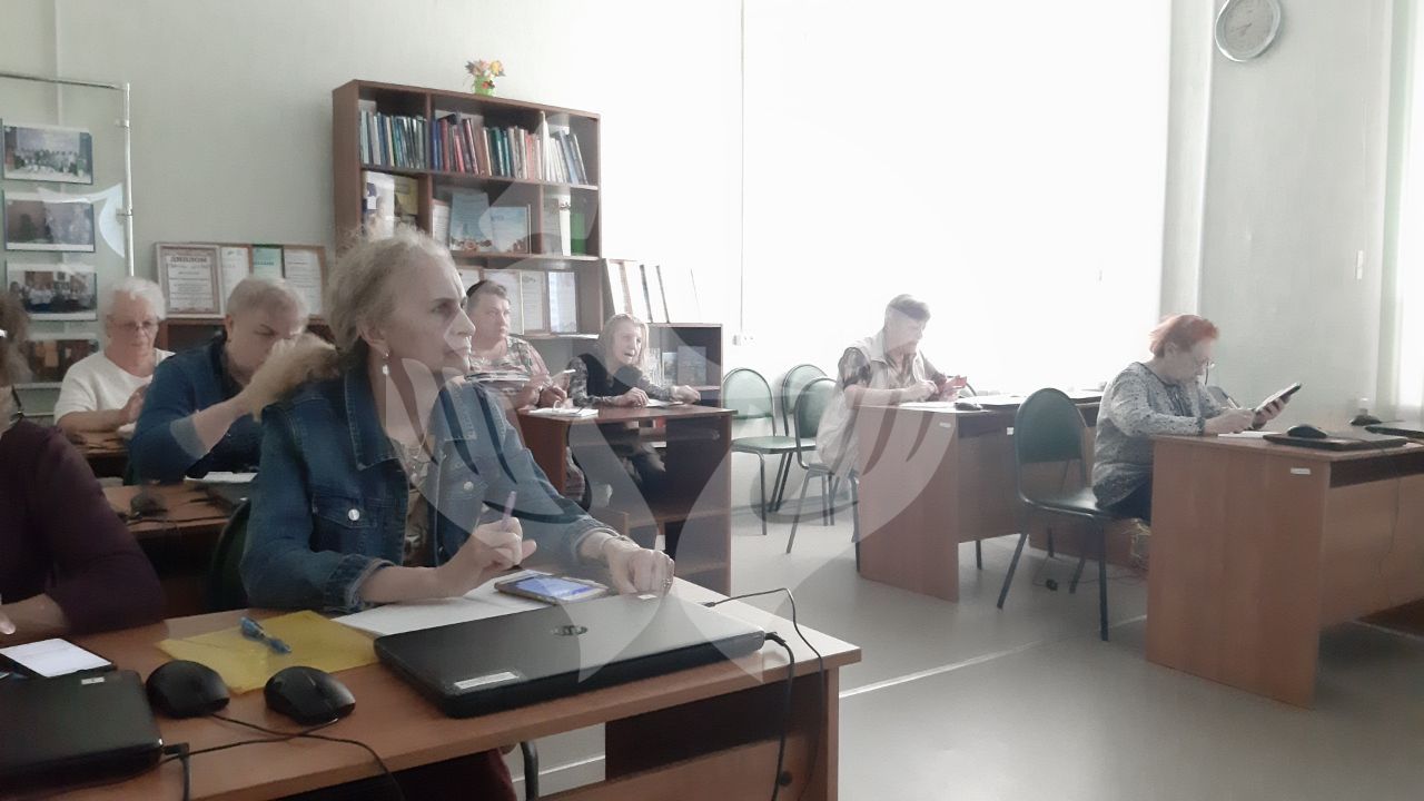 Школа компьютерной грамотности. Работа на смартфоне и компьютере.