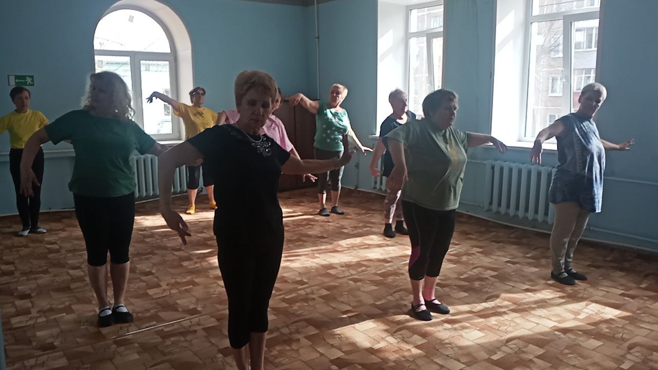 Занятия эстетической гимнастикой.
