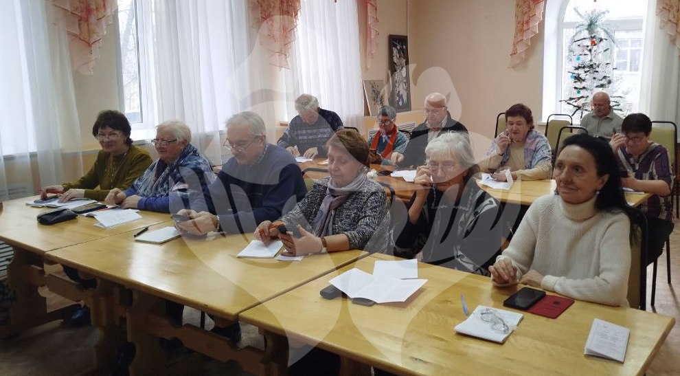Школа компьютерной грамотности. «Азбука интернета» и «Мир на ладони»