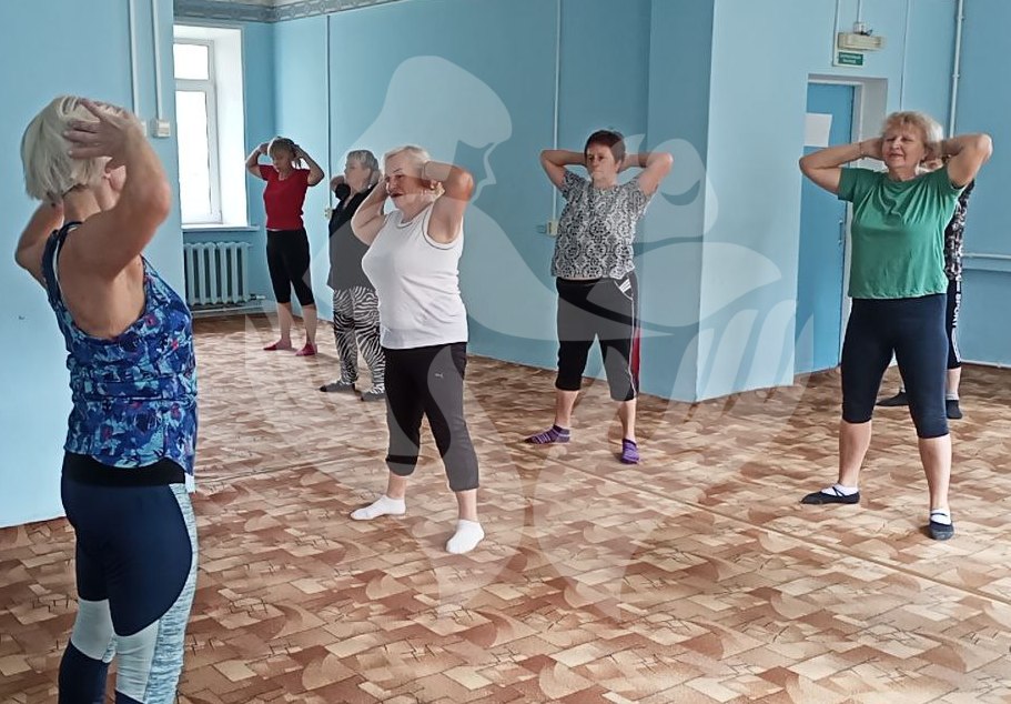 Школа долголетия. Занятия эстетической гимнастикой. Плечевой пояс