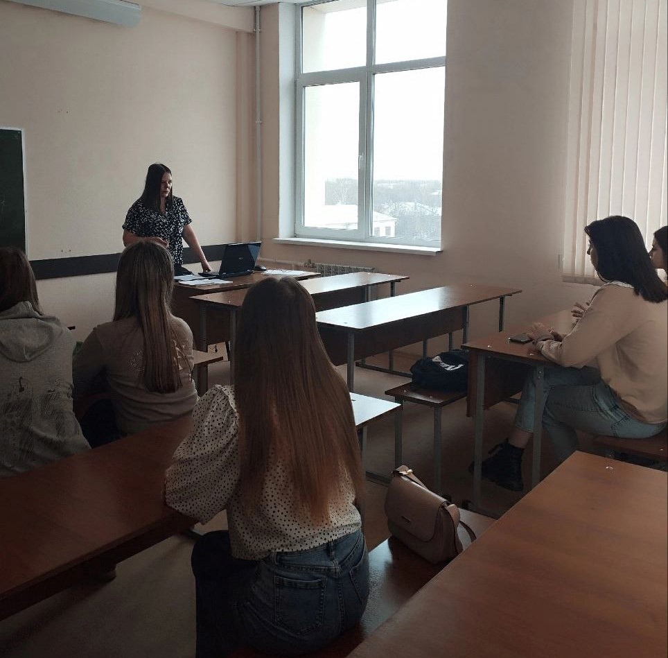 Профориентационная встреча со студентами профильного обучения ИвГУ